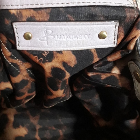 tote - Picture 6 of 6